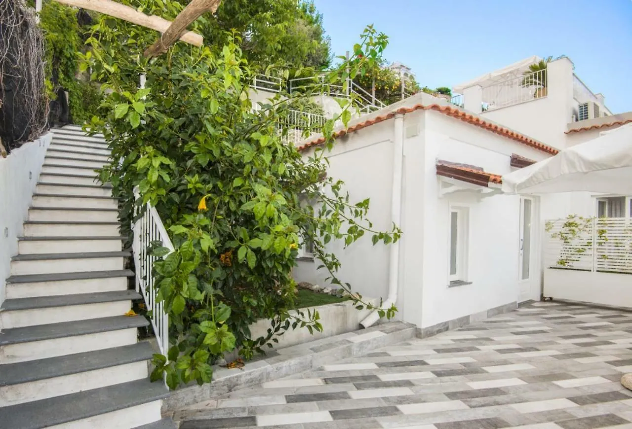 Villa Orleans Amalfi 3*,  Italy